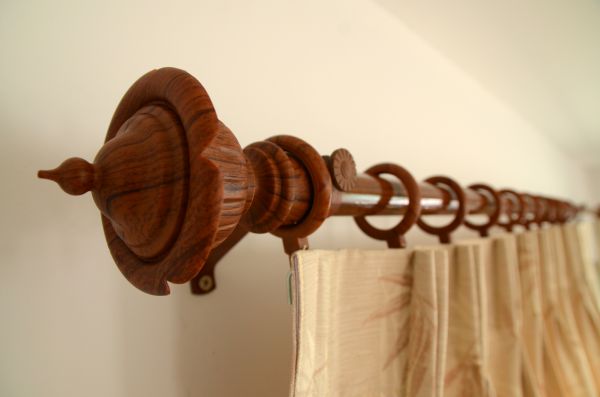 Curtain Rod Mounting in Garland